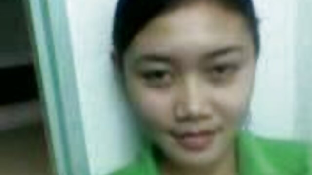 Kvaliteetne :  Võluv Aasia tüdruk laseb oma karvast kiisut puurida Seksikas videod 